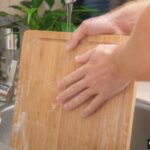 Cara Mudah Membersihkan Talenan Kayu agar Kinclong dan Tidak Bau