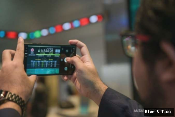 Menguat di Akhir Pekan, Bagaimana Proyeksi IHSG Awal Pekan Depan?