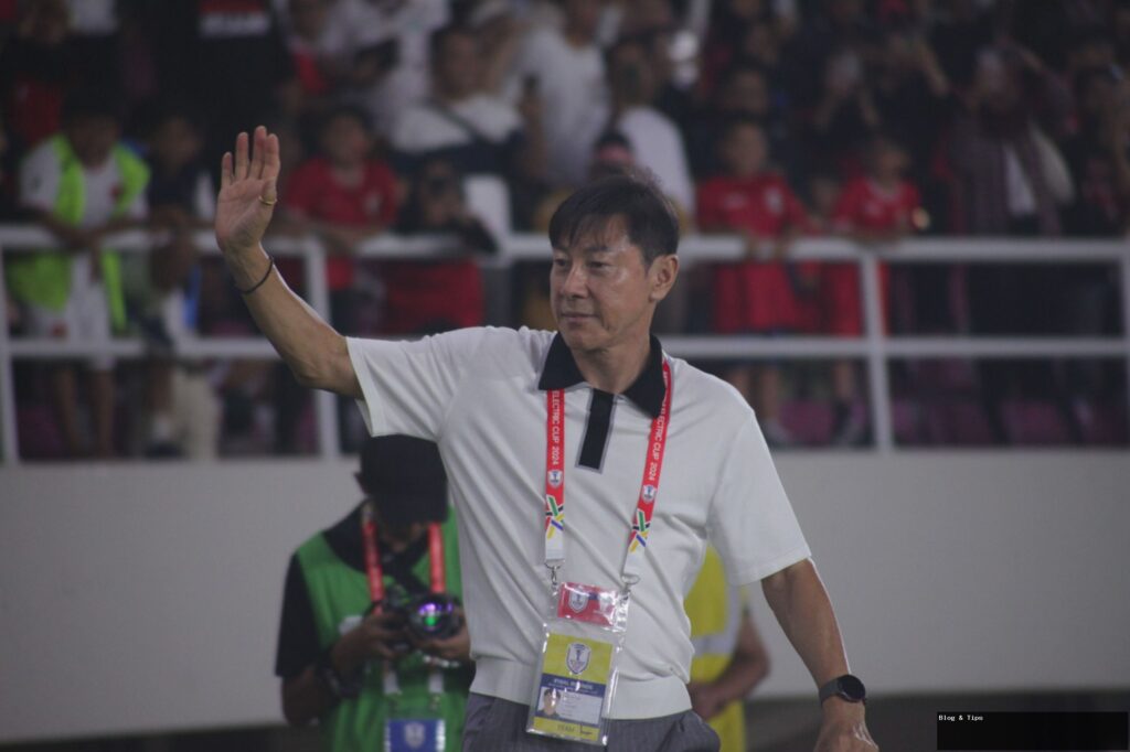 Shin Tae-yong Ditolak di China: Efek Prestasi Timnas Indonesia?