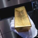 Proyeksi Harga Emas di Tengah Tekanan Geopolitik & Kebijakan The Fed yang Hawkish
