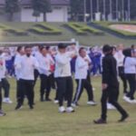 Retreat Kepala Daerah: Senam Pagi Heboh, Ada yang Kesiangan!