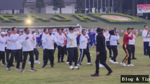 Retreat Kepala Daerah: Senam Pagi Heboh, Ada yang Kesiangan!