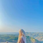 Wisata Hujan-Hujan? 5 Destinasi Anti-Gagal Liburan Basah